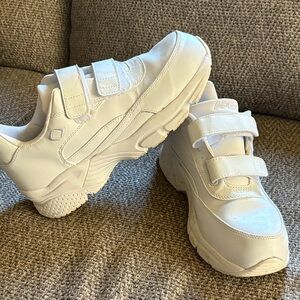 Apex Diabetic Velcro White Sneakers